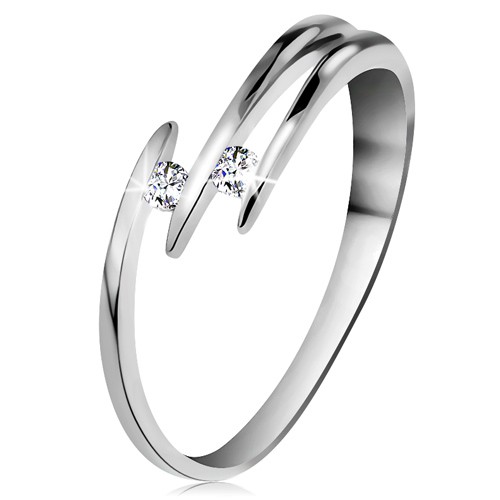 Briliantový prsteň z bieleho 14K zlata - dva ligotavé číre diamanty