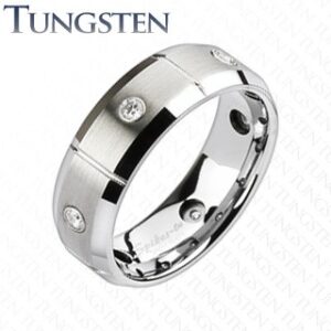 Wolfrámový prsteň s brúsenými obdĺžnikmi a zirkónmi C19.2 - Veľkosť: 67 mm