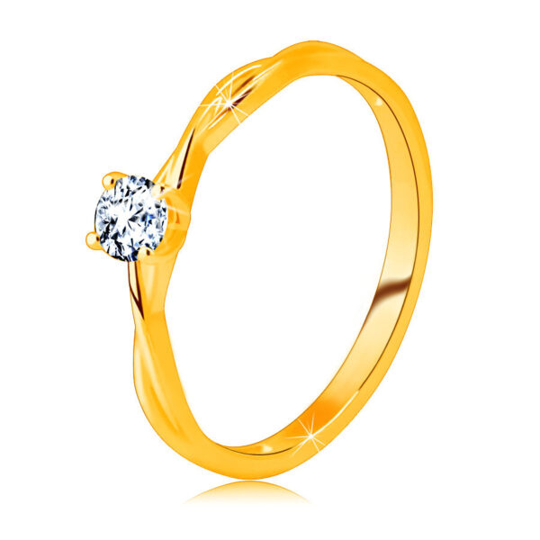 Zásnubný prsteň v žltom 9K zlate - brúsený zirkón čírej farby vsadený v prsteni S4GG246.55/60 - Veľkosť: 58 mm