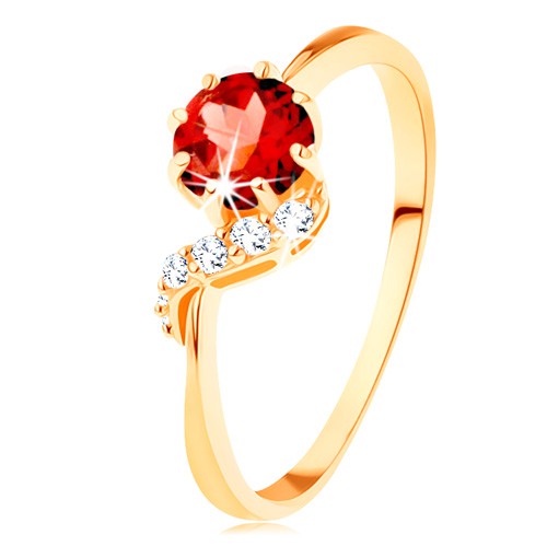 Zlatý prsteň 585 - okrúhly granát červenej farby